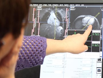 finger pointing scan