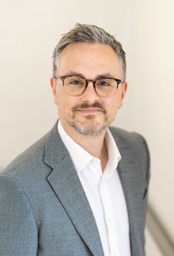 Dr James Price Profile Photo