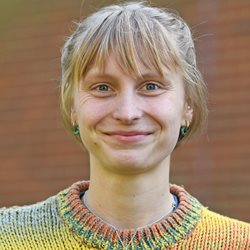 A head and shoulders photo of Magdalena Pfaff