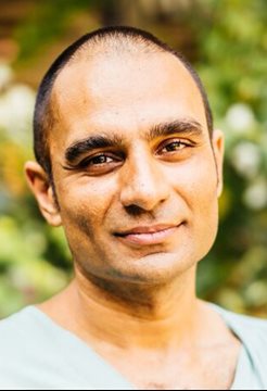 a head and shoulders image of Prof Mahmood Bhutta