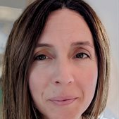 a head and shoulders image of Rachel Friggens