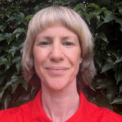 A head and shoulders photo of Sarah Kehoe