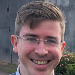 A head and shoulders photo of Simon Stoneham