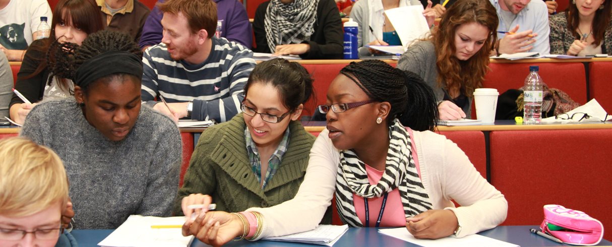 students study during lecture